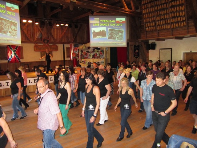 Tyrolean Linedance Day mit Iris Funkler Custom